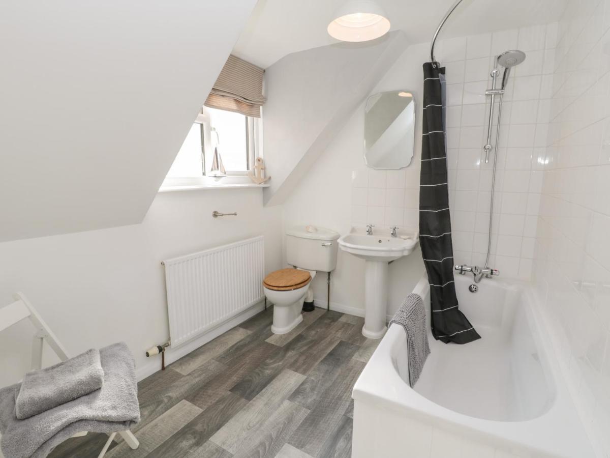 1 Burns Yard Apartman Whitby Kültér fotó